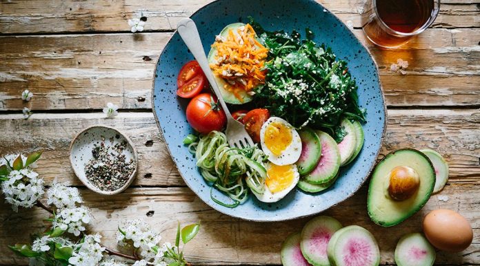 Creative decorating with houseplants, from floor to ceiling